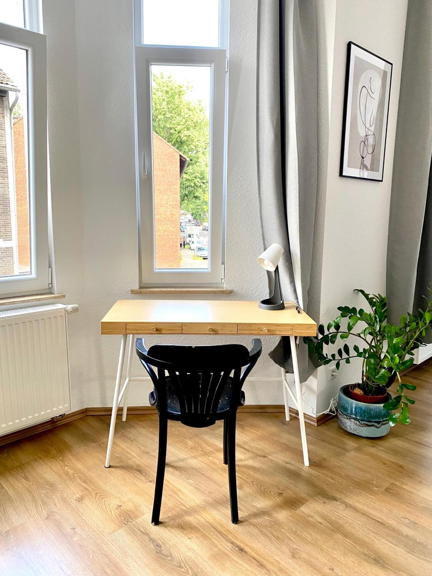 2 Rooms, Free Parking, 25 Min To Duesseldorf, 150 Mbps Wlan Duisbourg Extérieur photo